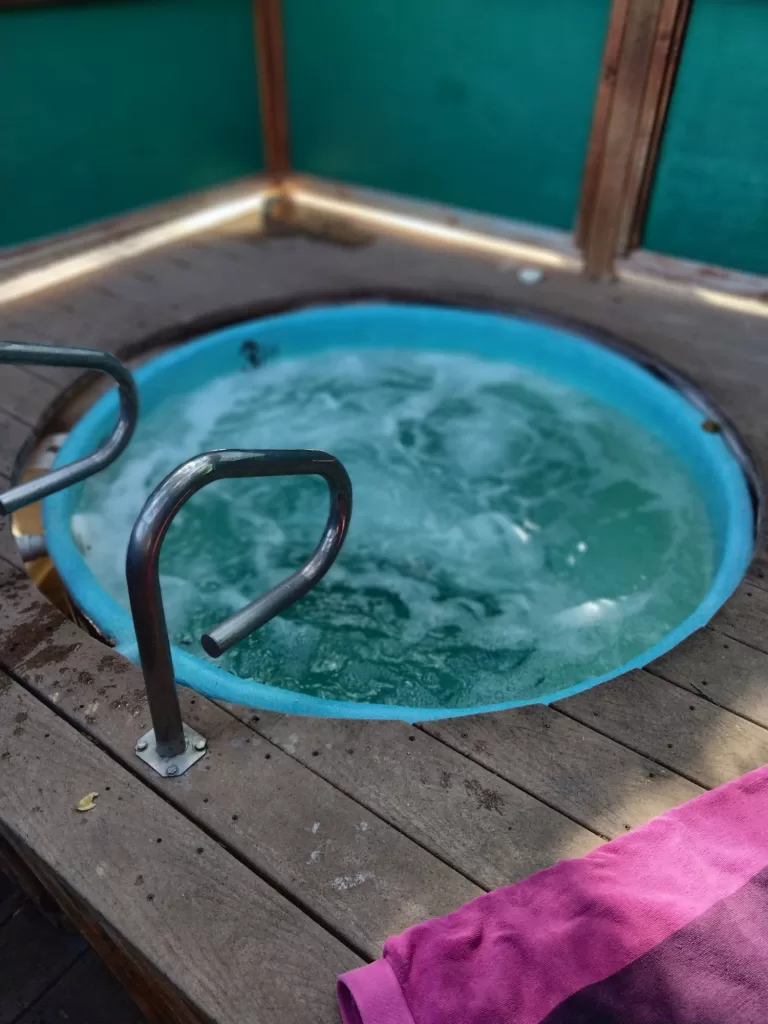 outdoor hottub in Avila springs