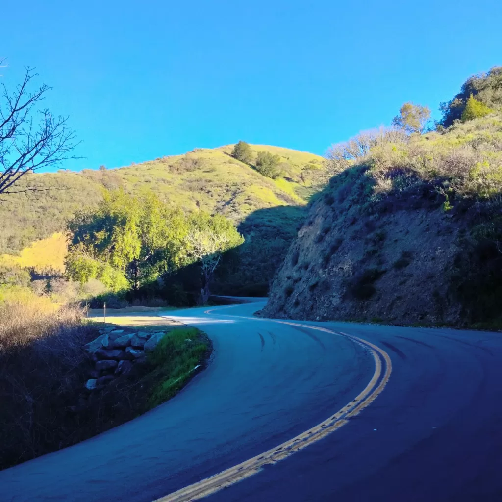 morro bay curvy road north of town