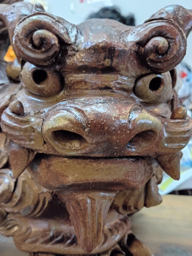 yomitan pottery village, okinawa, shisa